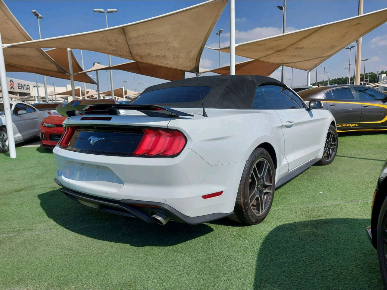 Ford Mustang - Image 3