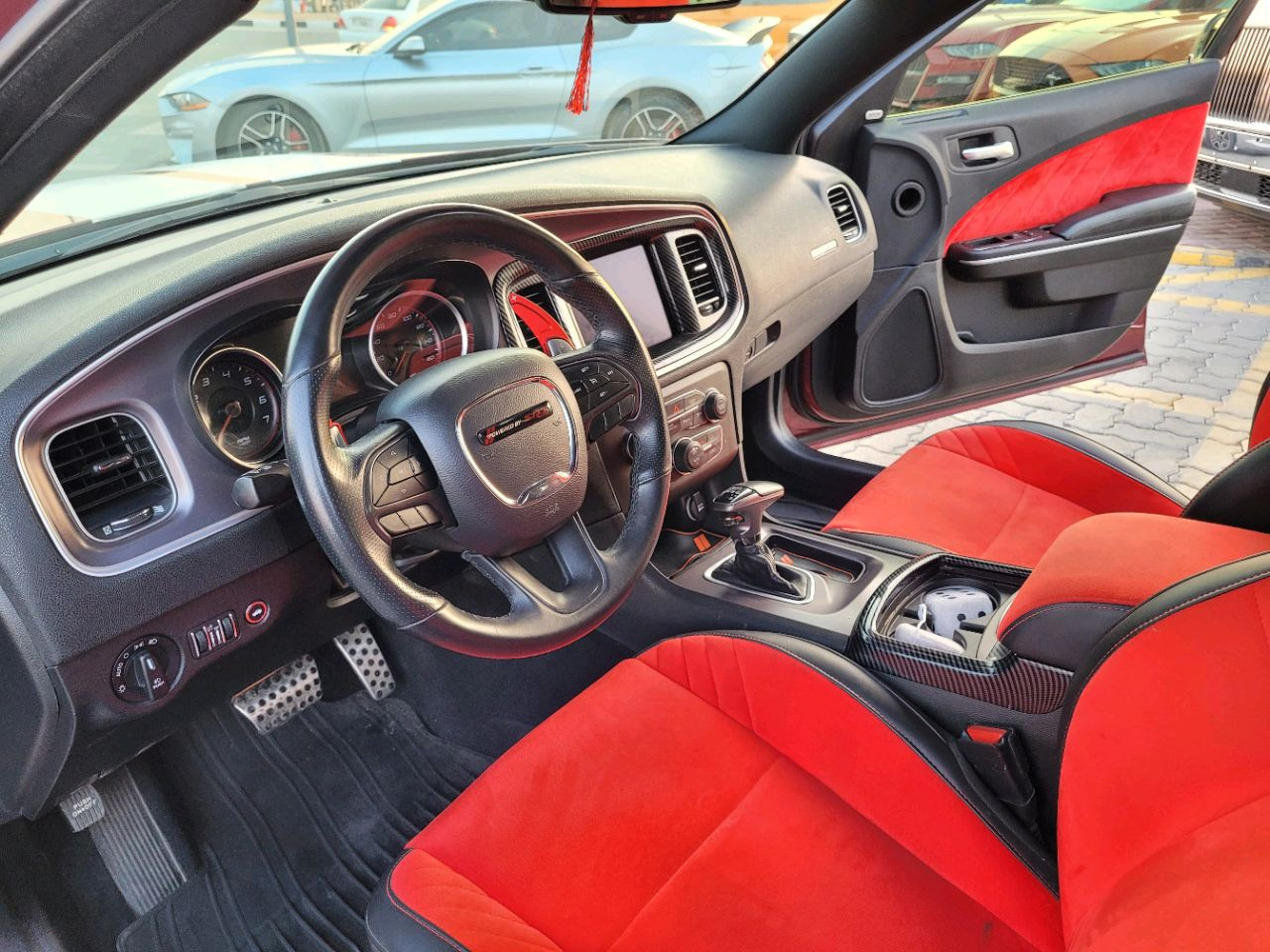 Dodge Charger - Image 9