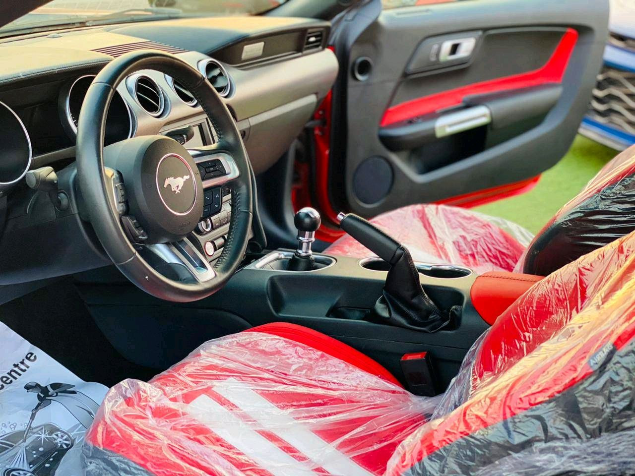 Ford Mustang - Image 6