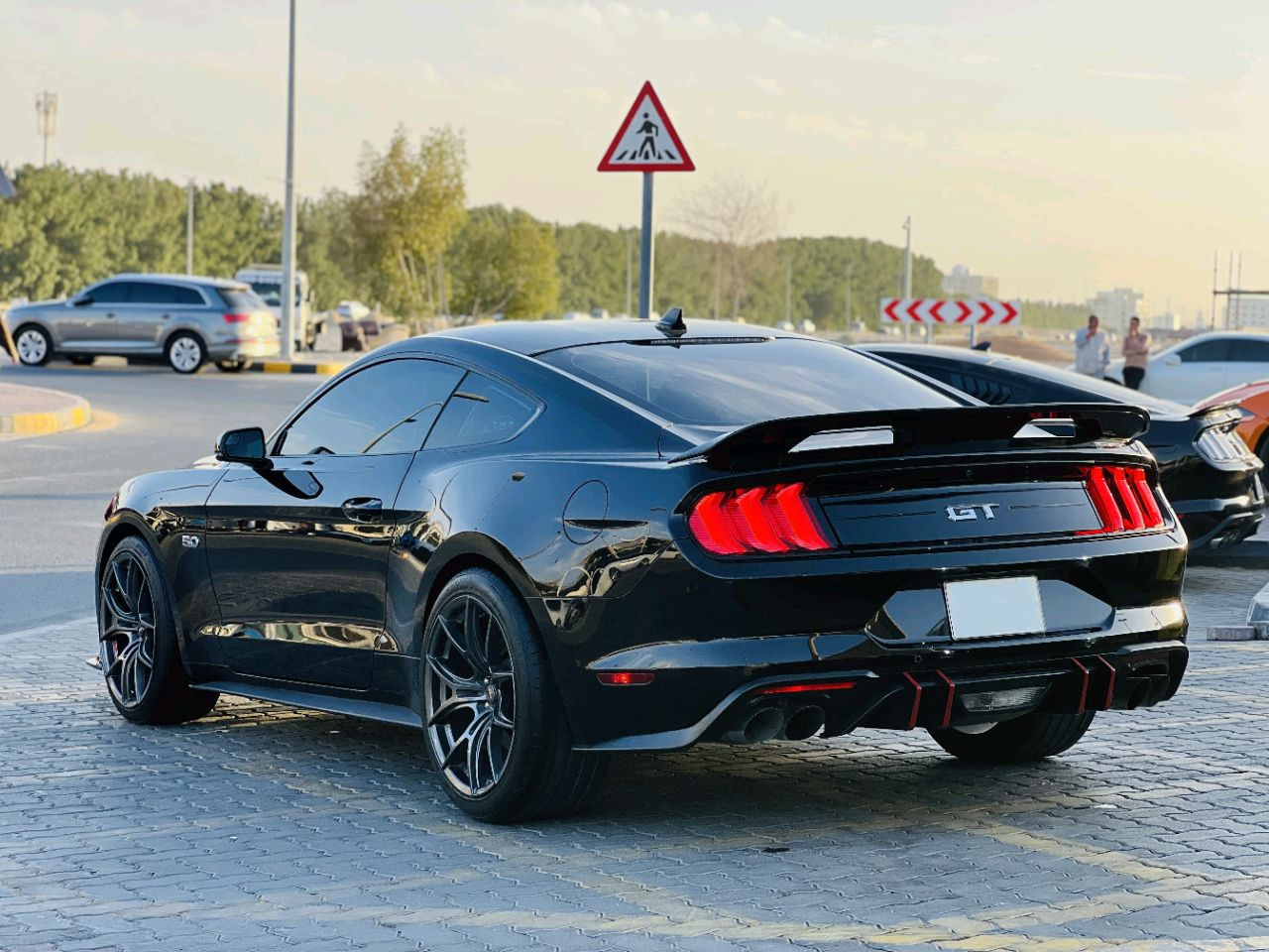 Ford Mustang - Image 6