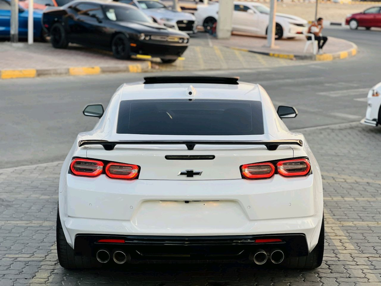 Chevrolet Camaro - Image 8