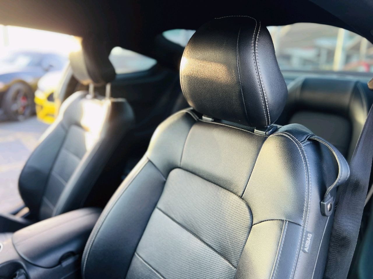 Ford Mustang - Image 11