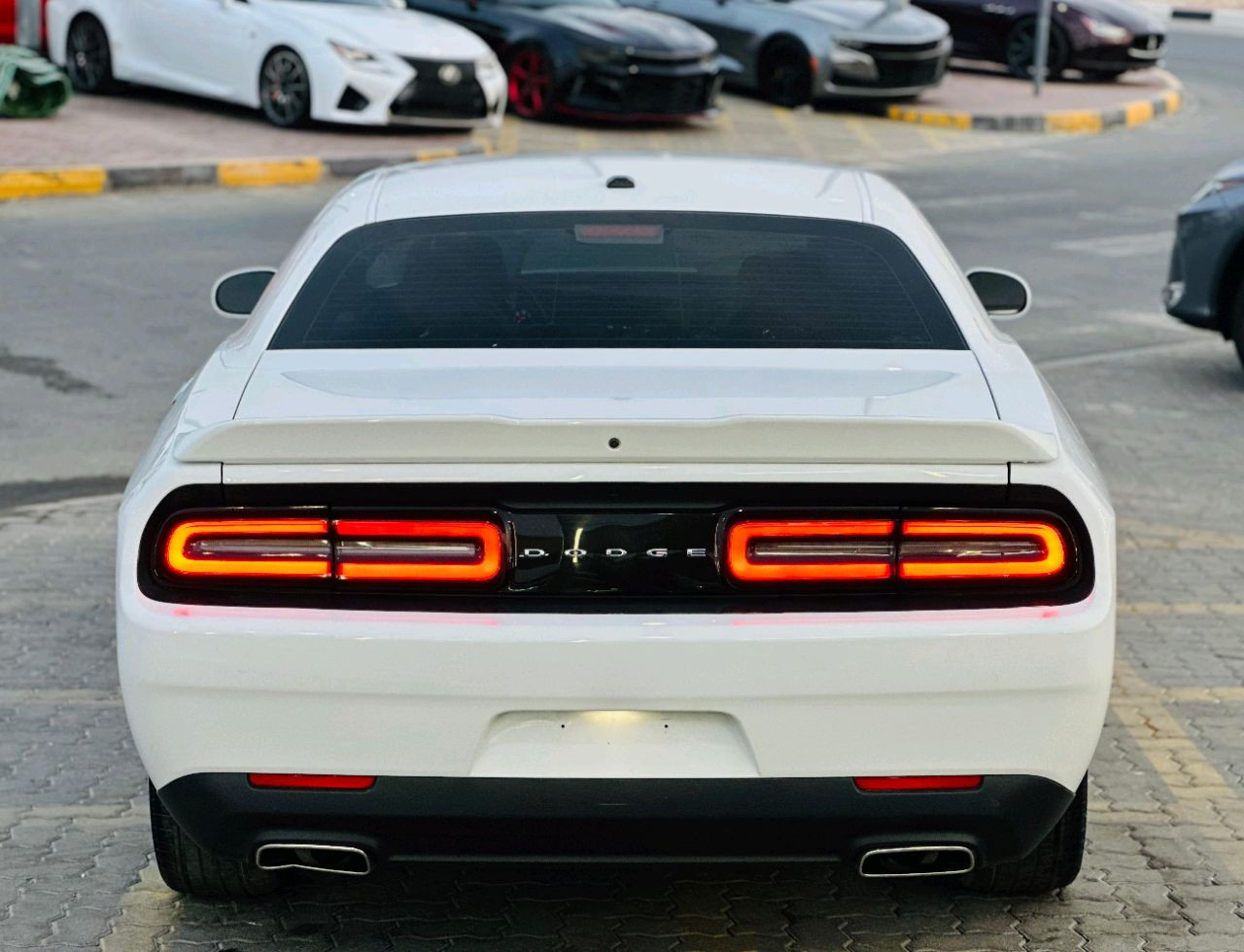 Dodge Challenger - Image 8