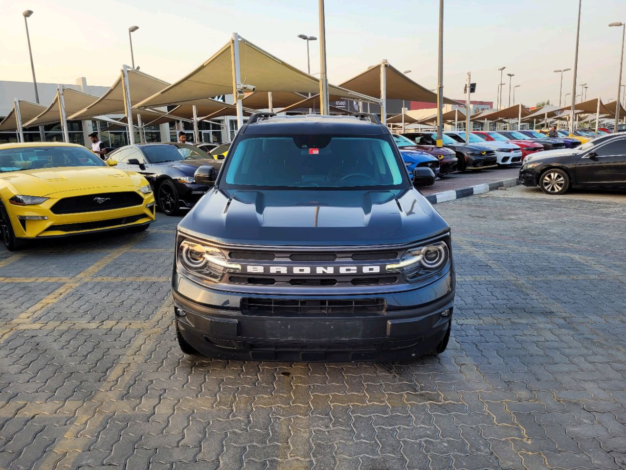 Ford Bronco - Image 4