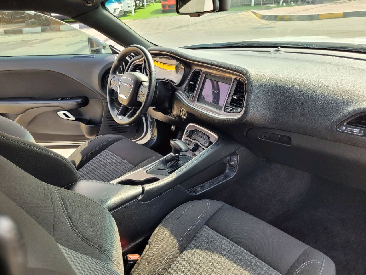 Dodge Challenger - Image 10