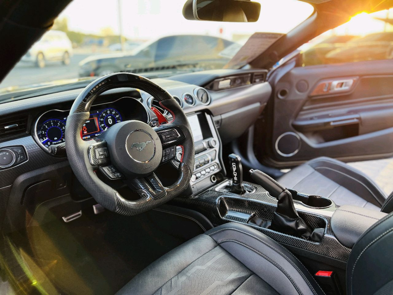 Ford Mustang - Image 10