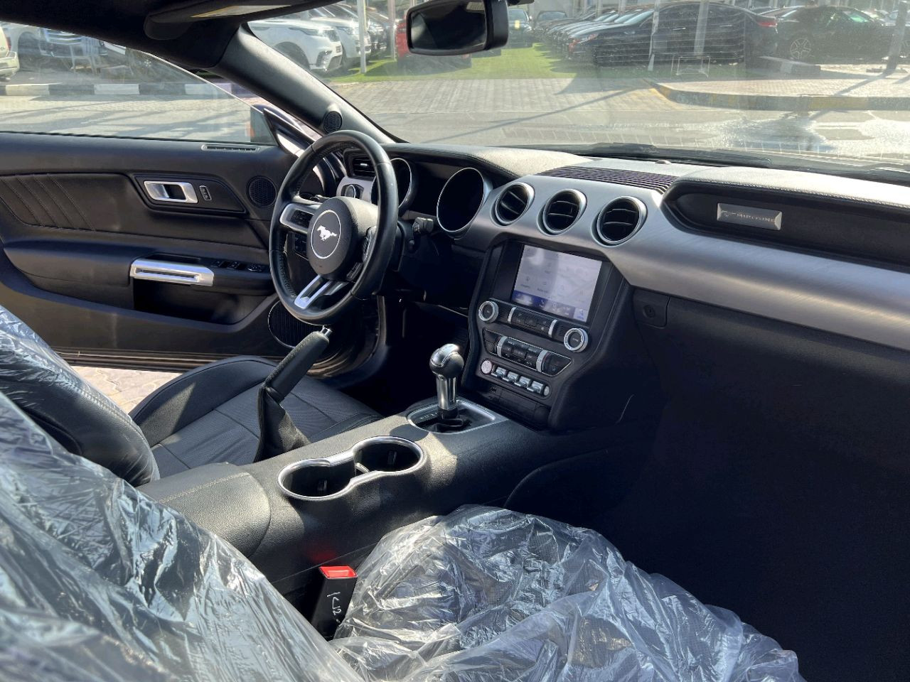 Ford Mustang - Image 10