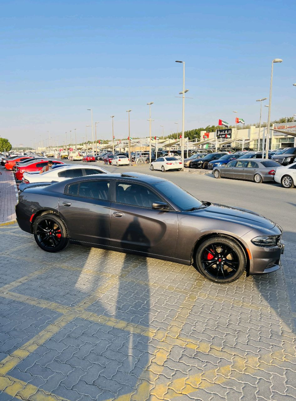 Dodge Charger - Image 2