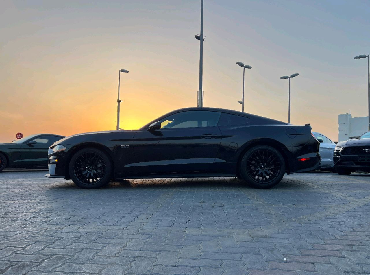 Ford Mustang - Image 5