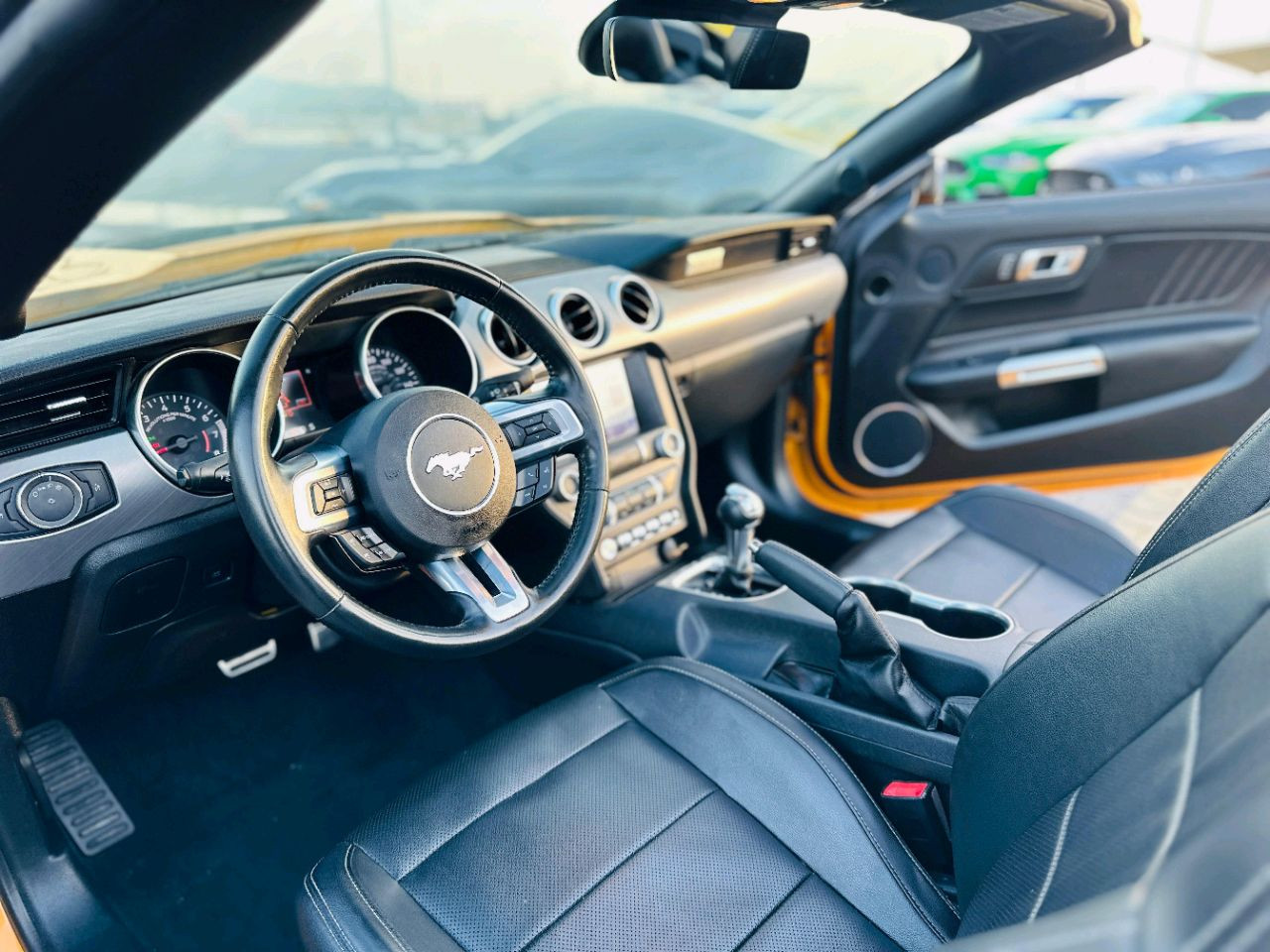 Ford Mustang - Image 11