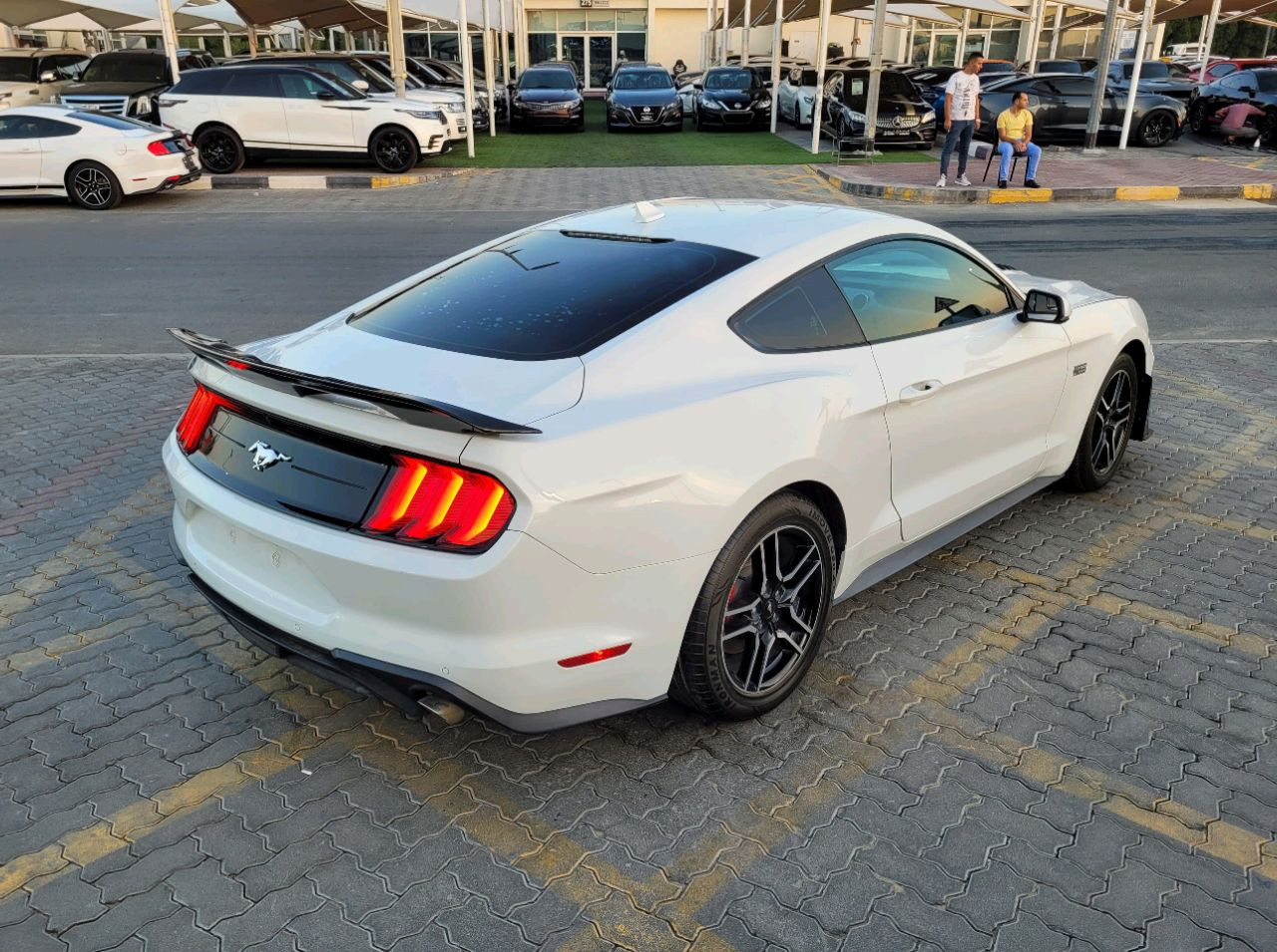 Ford Mustang - Image 6