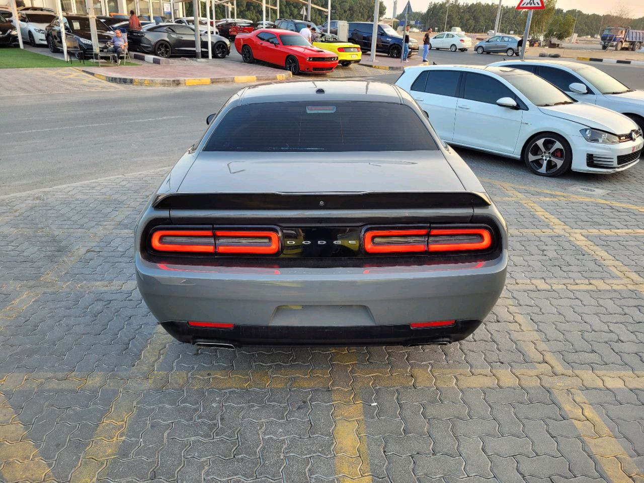 Dodge Challenger - Image 5