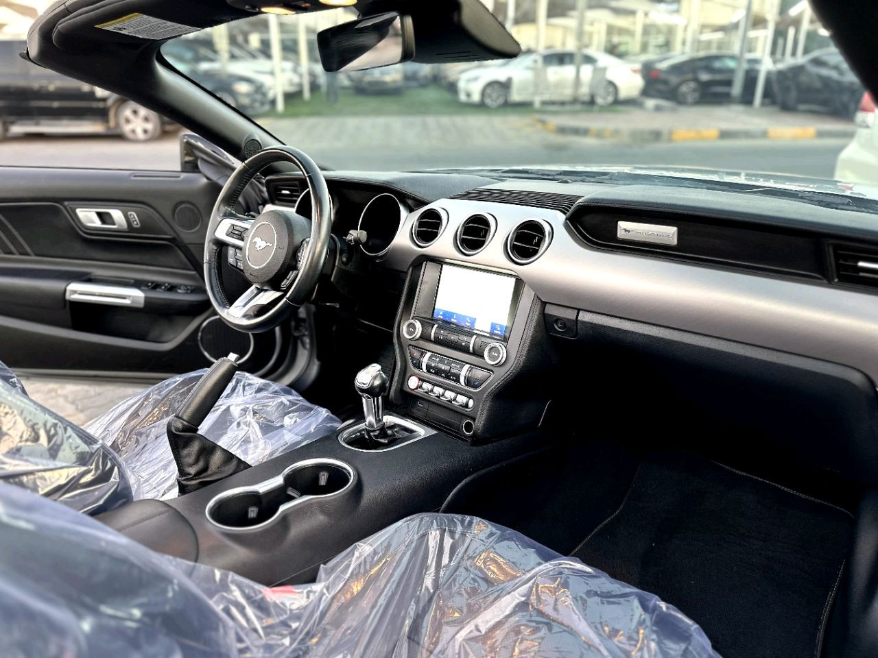 Ford Mustang - Image 10