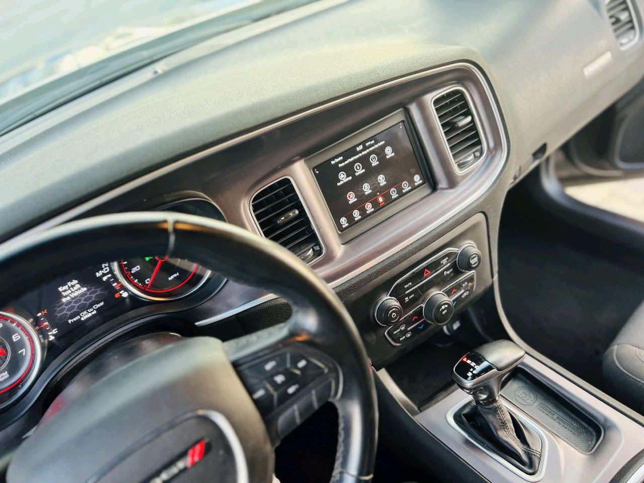 Dodge Charger - Image 11