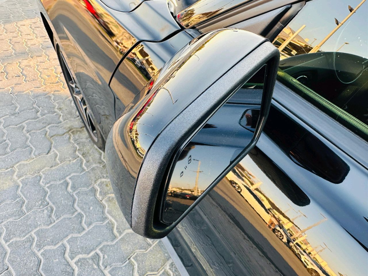 Ford Mustang - Image 8
