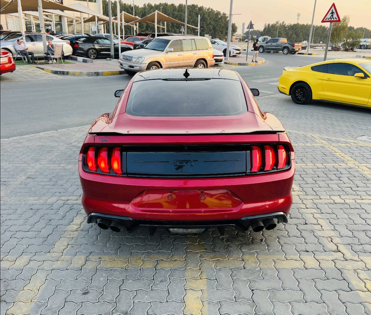Ford Mustang - Image 7