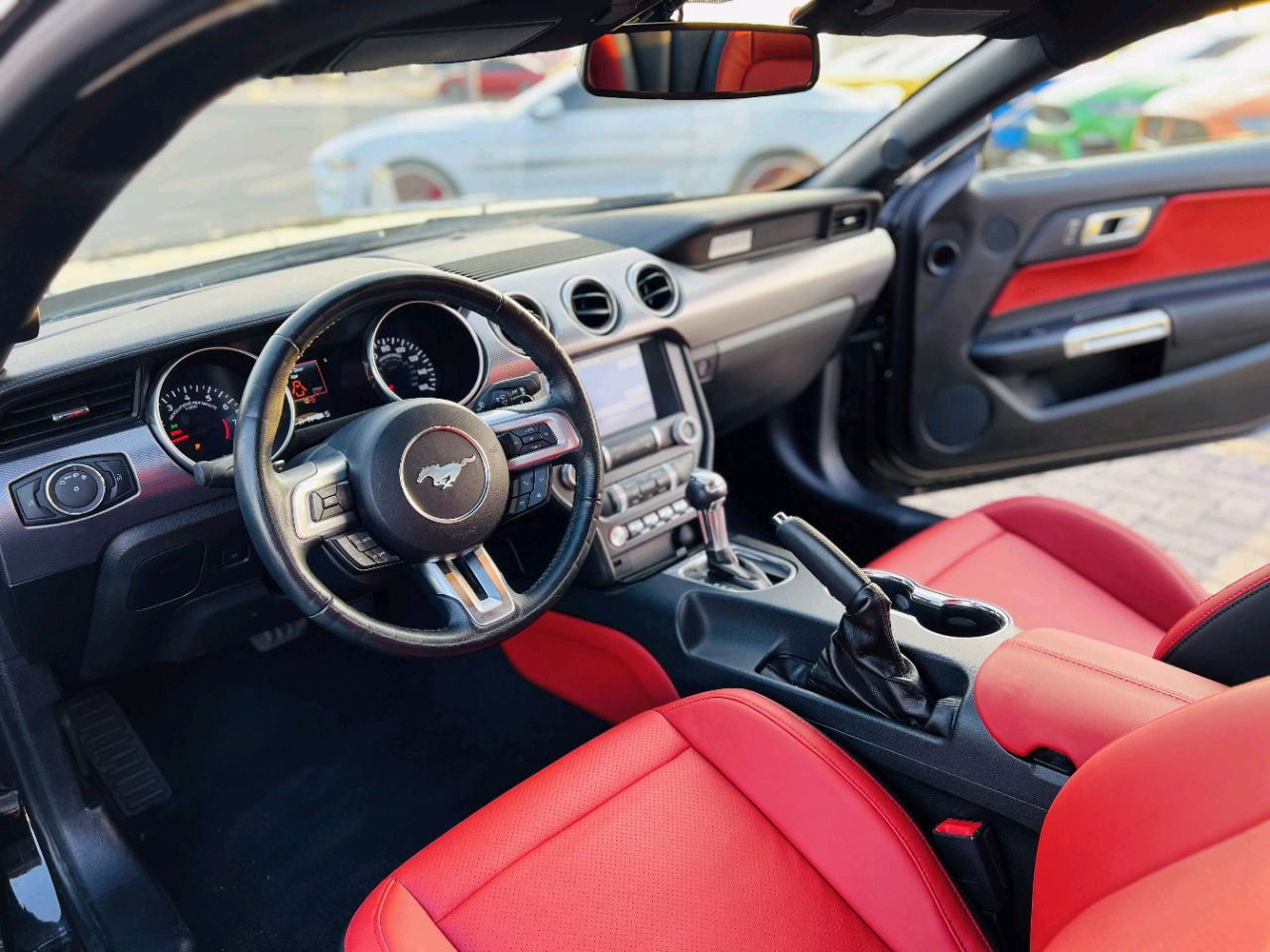 Ford Mustang - Image 9