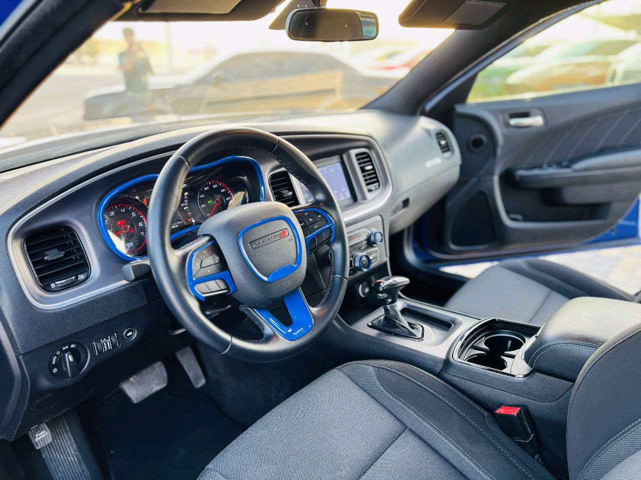 Dodge Charger - Image 10