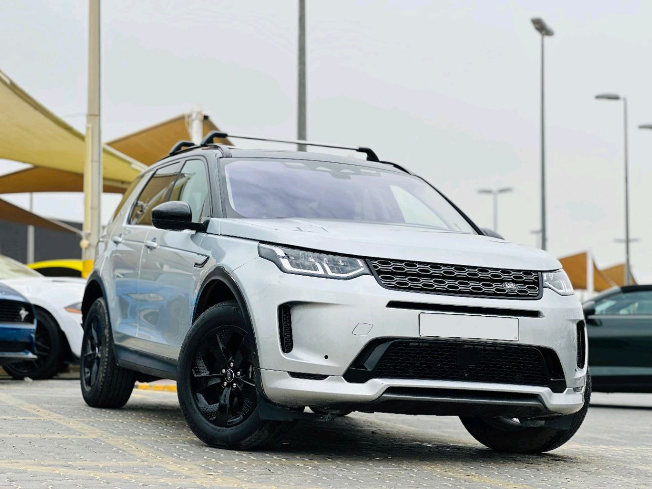 Land Rover Discovery - Image 2