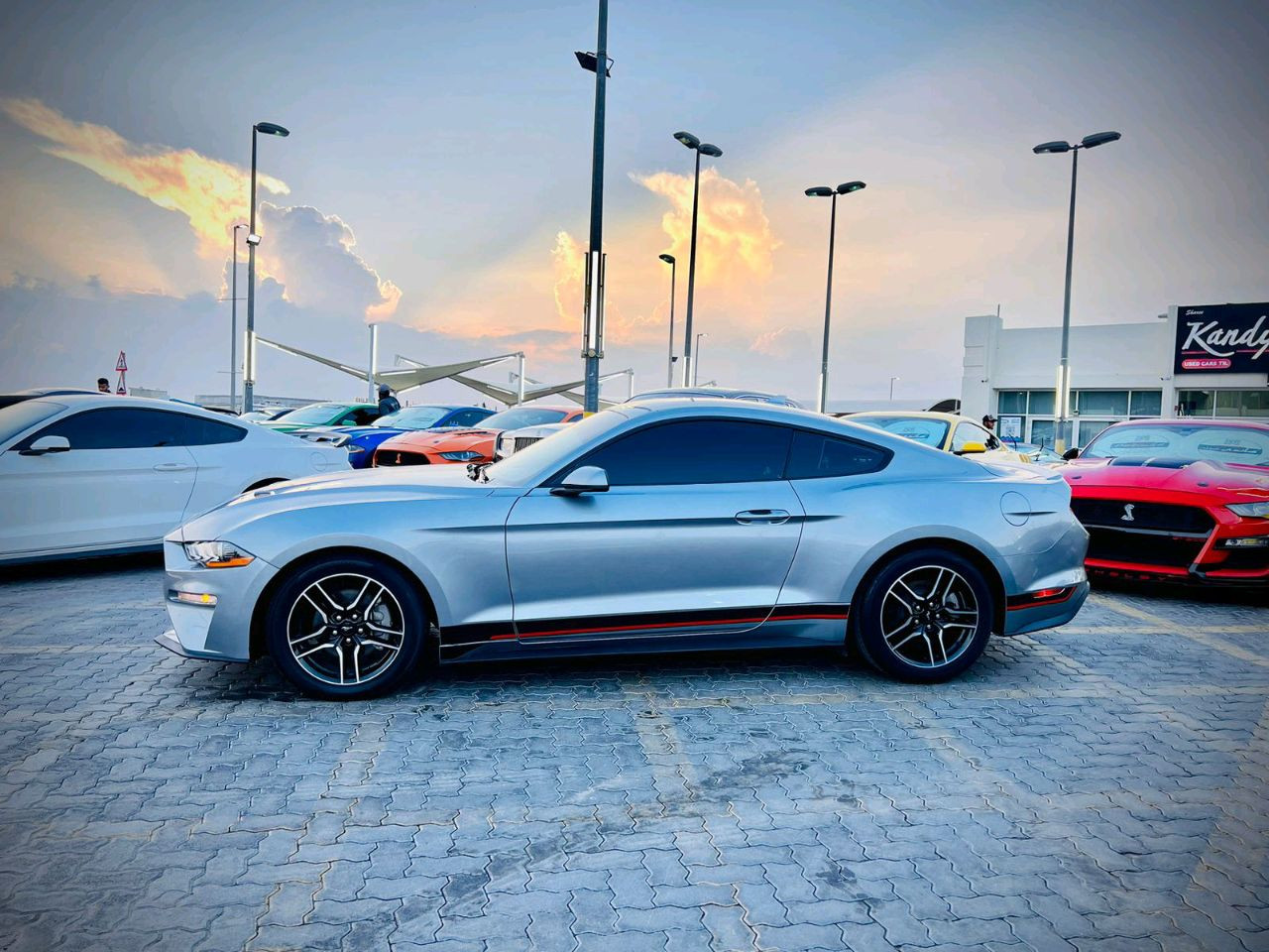 Ford Mustang - Image 7