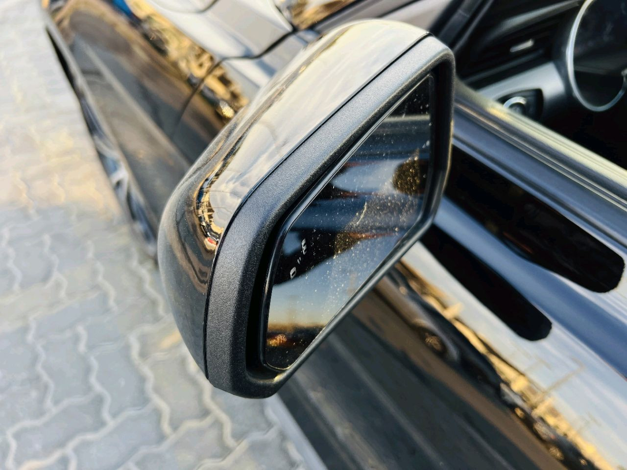 Ford Mustang - Image 6