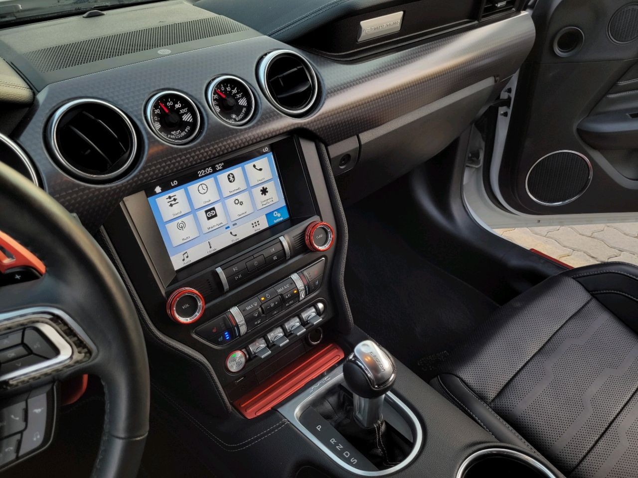 Ford Mustang - Image 12