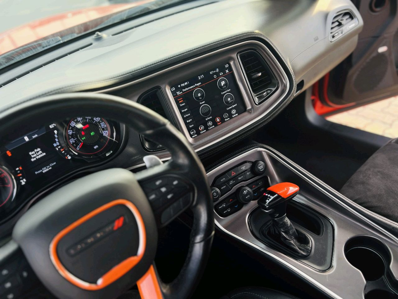 Dodge Challenger - Image 8