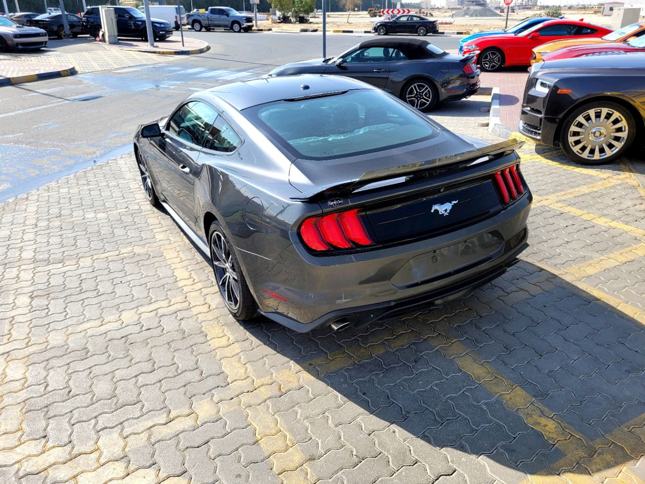 Ford Mustang - Image 7