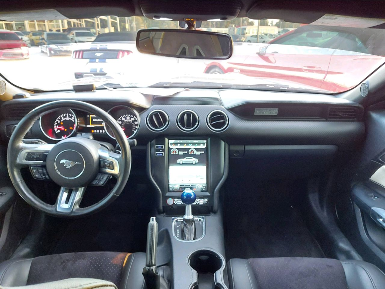 Ford Mustang - Image 6