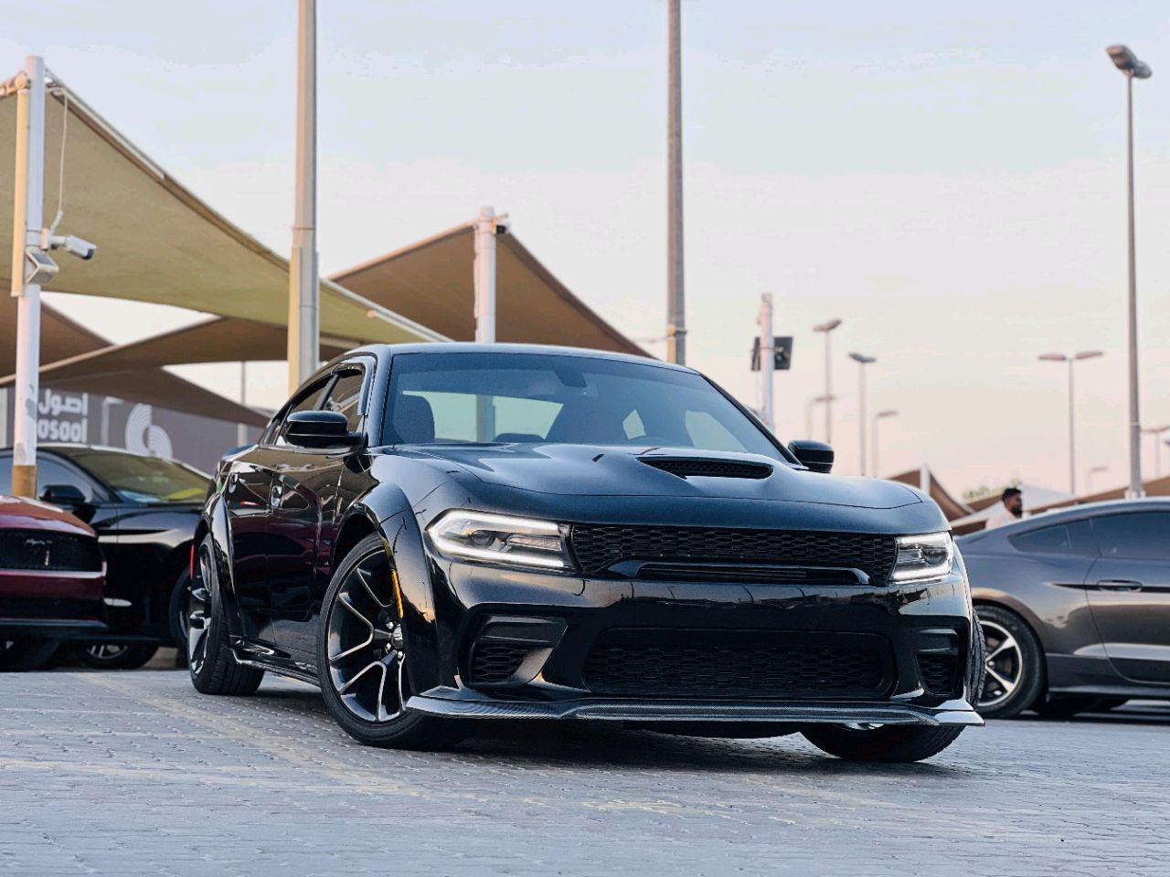 Dodge Charger - Image 11