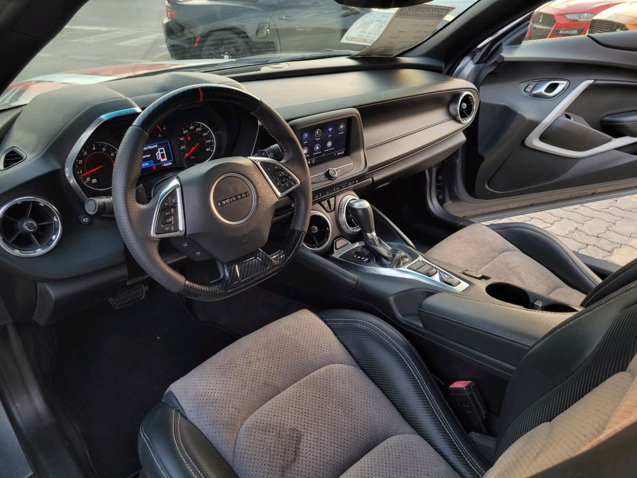 Chevrolet Camaro - Image 9