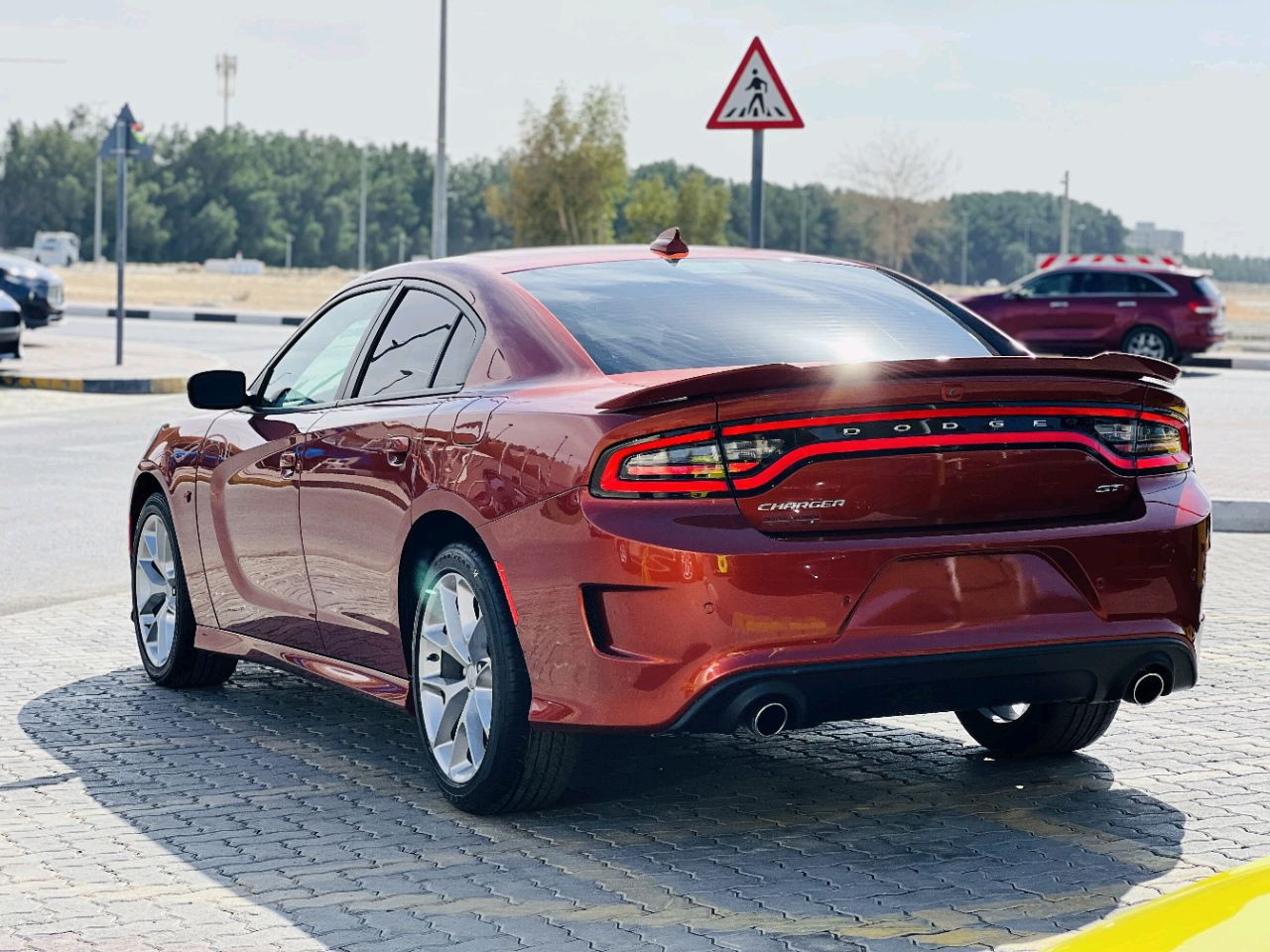 Dodge Charger - Image 11