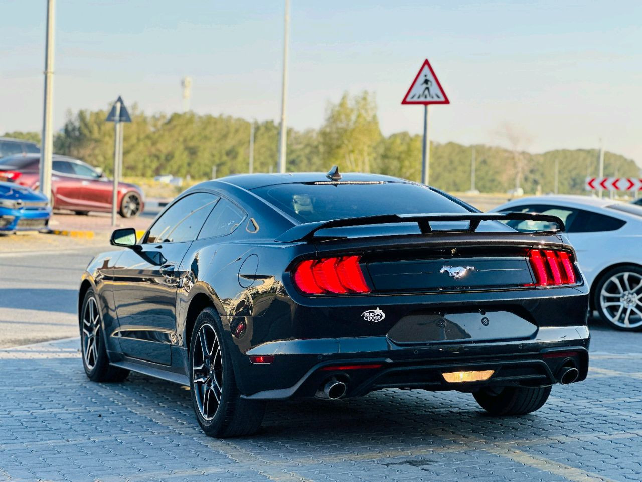 Ford Mustang - Image 7