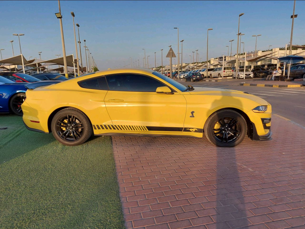 Ford Mustang - Image 5