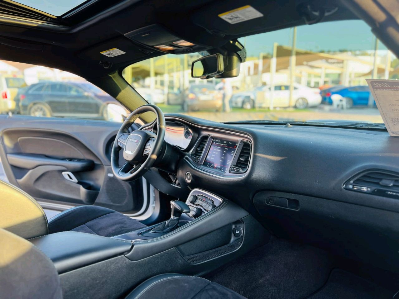 Dodge Challenger - Image 10