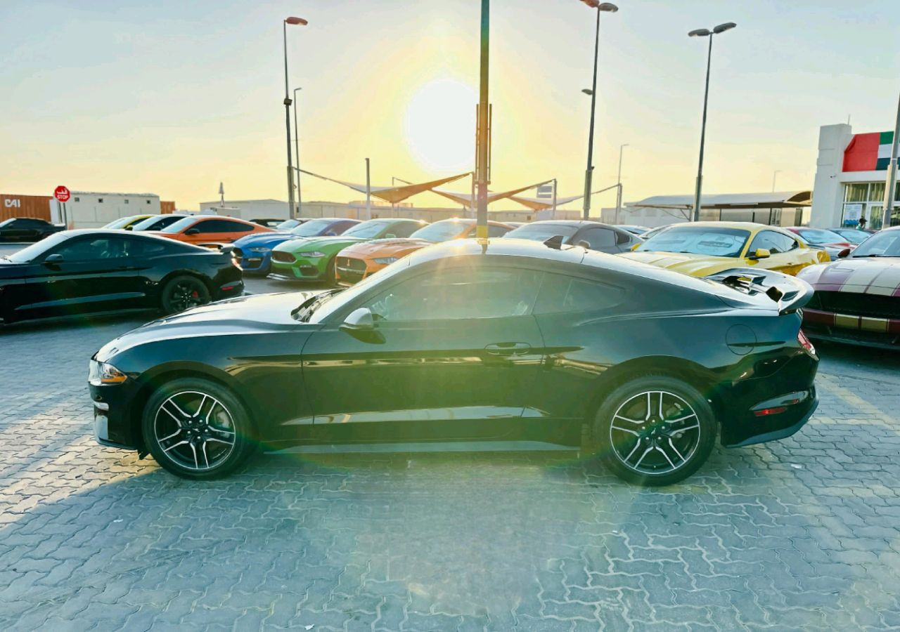 Ford Mustang - Image 5