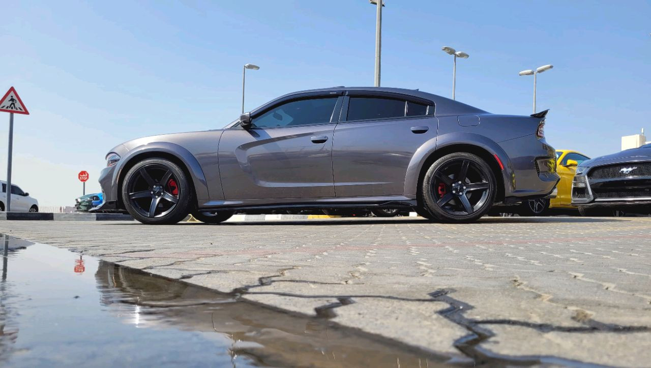 Dodge Charger - Image 5