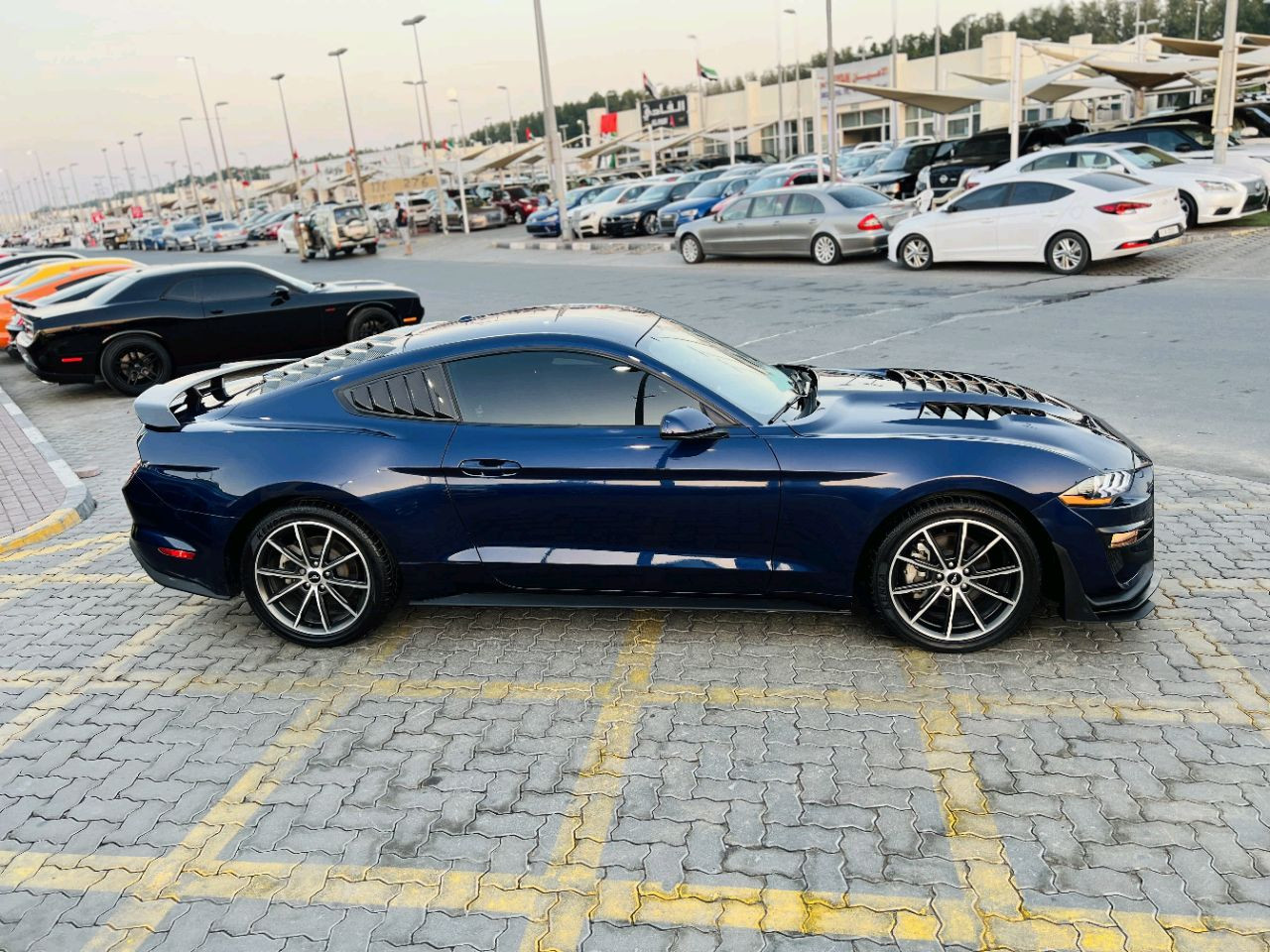 Ford Mustang - Image 10
