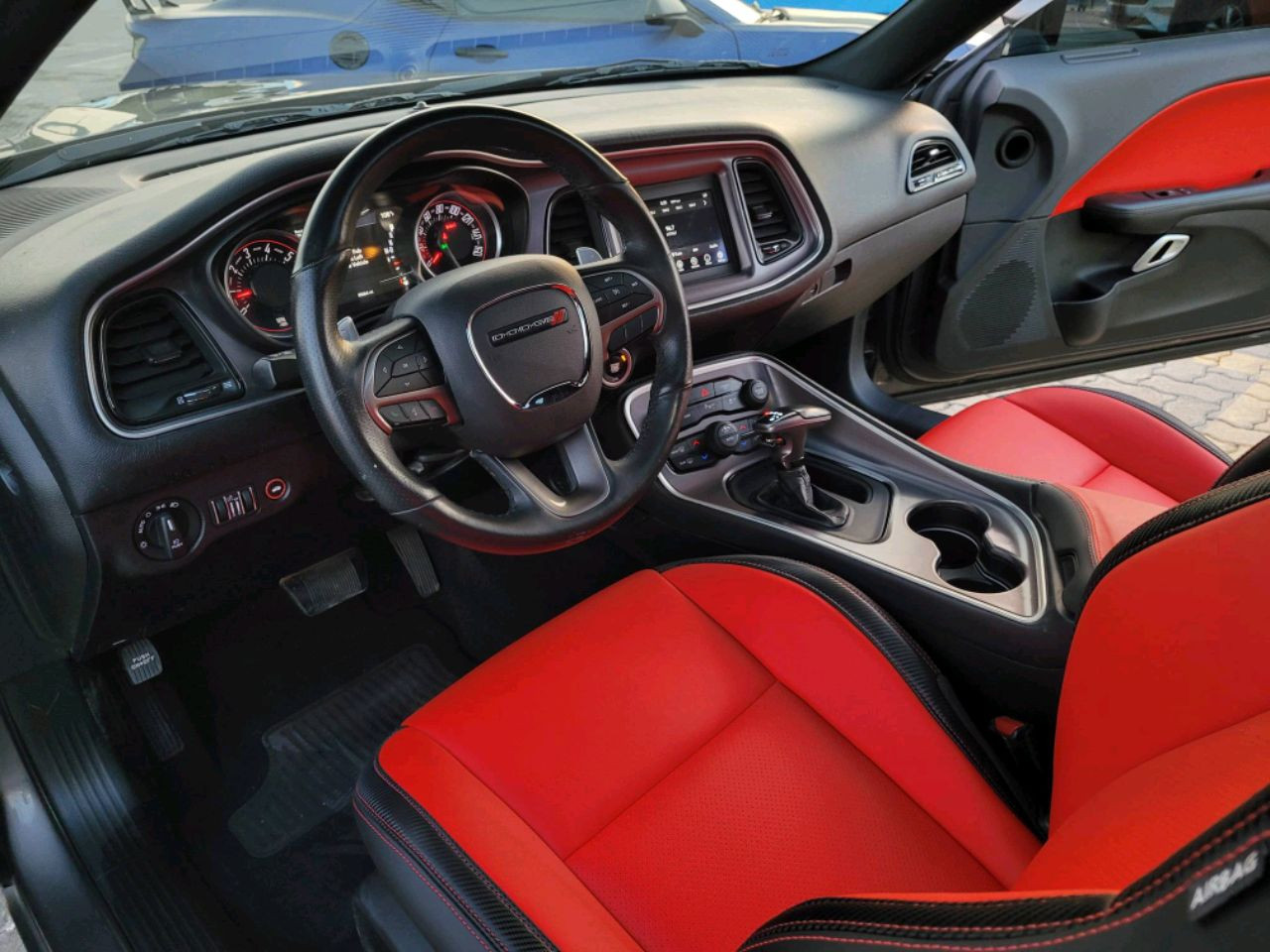 Dodge Challenger - Image 9