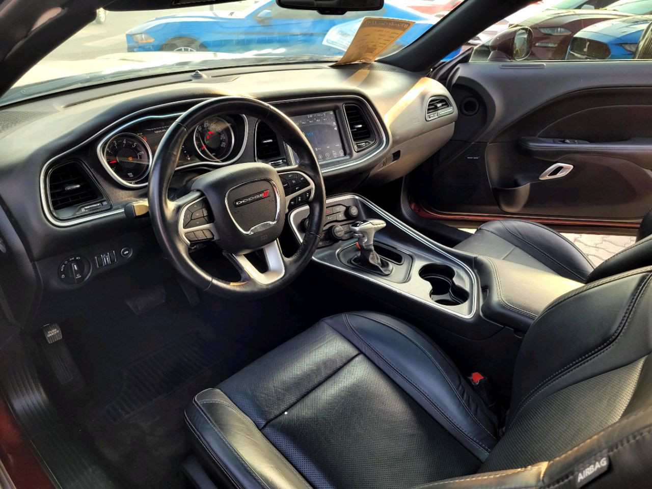 Dodge Challenger - Image 10