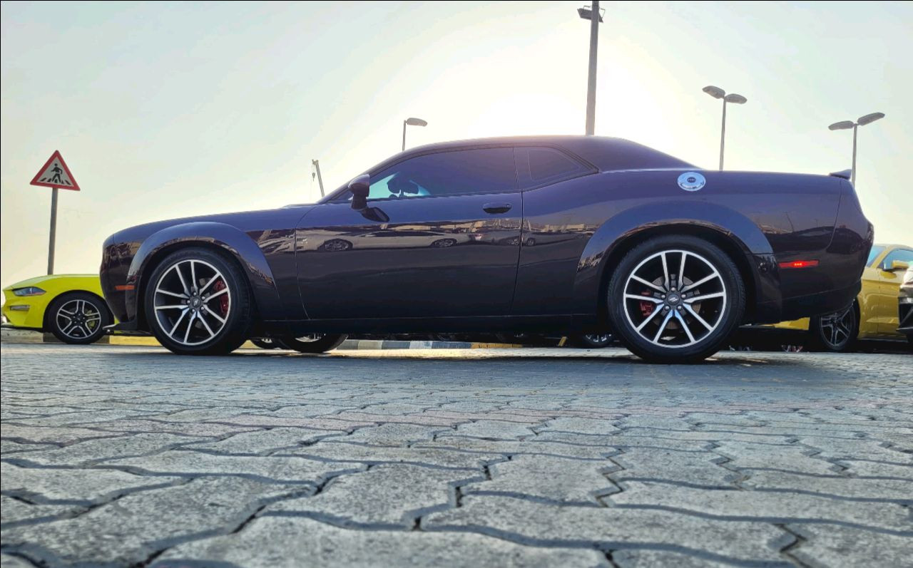 Dodge Challenger - Image 6