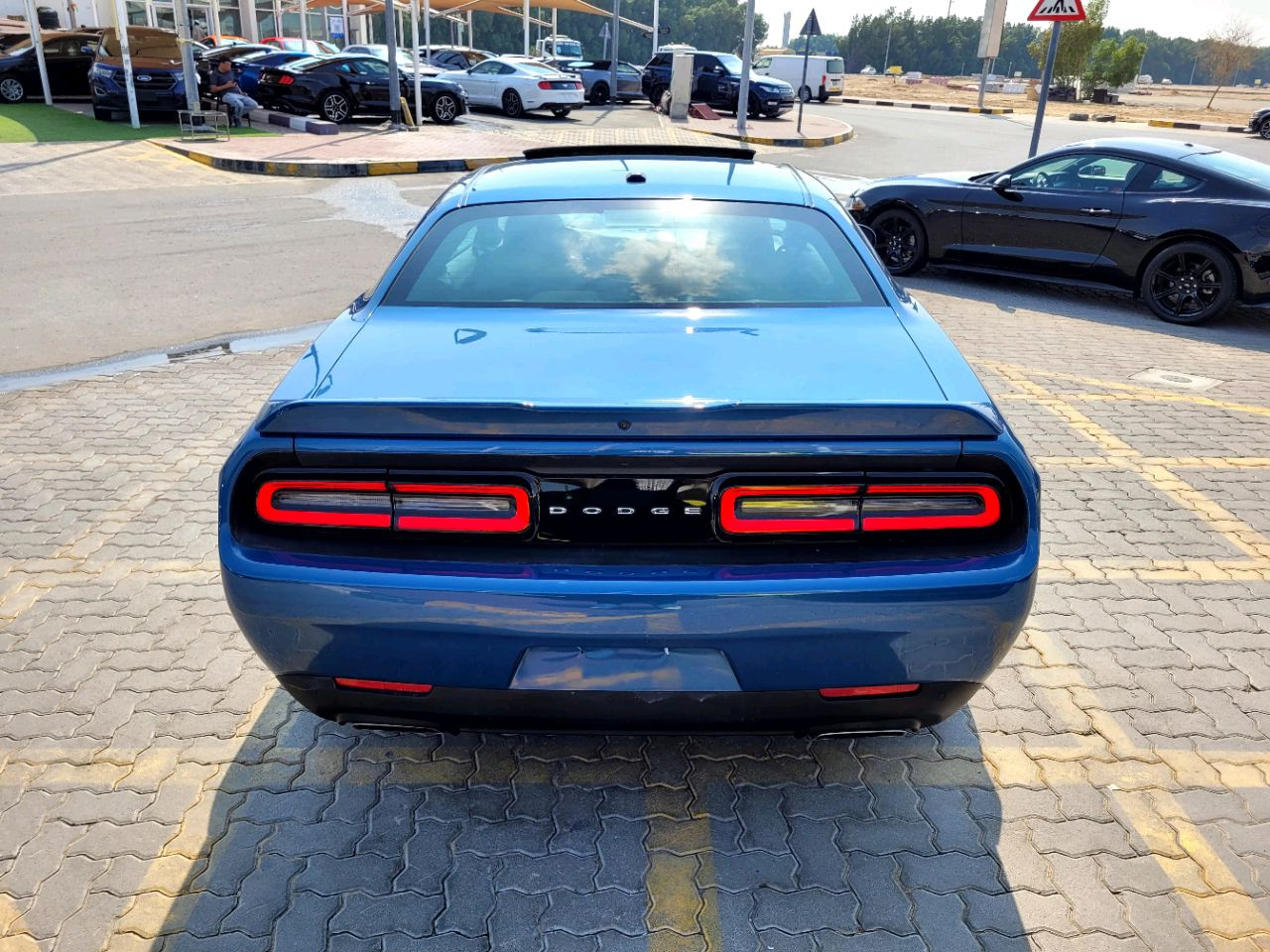 Dodge Challenger - Image 4