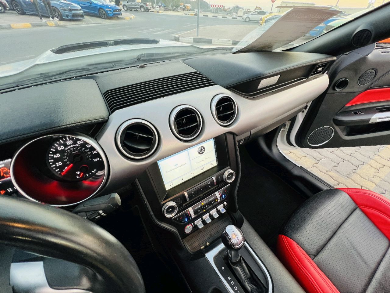Ford Mustang - Image 12