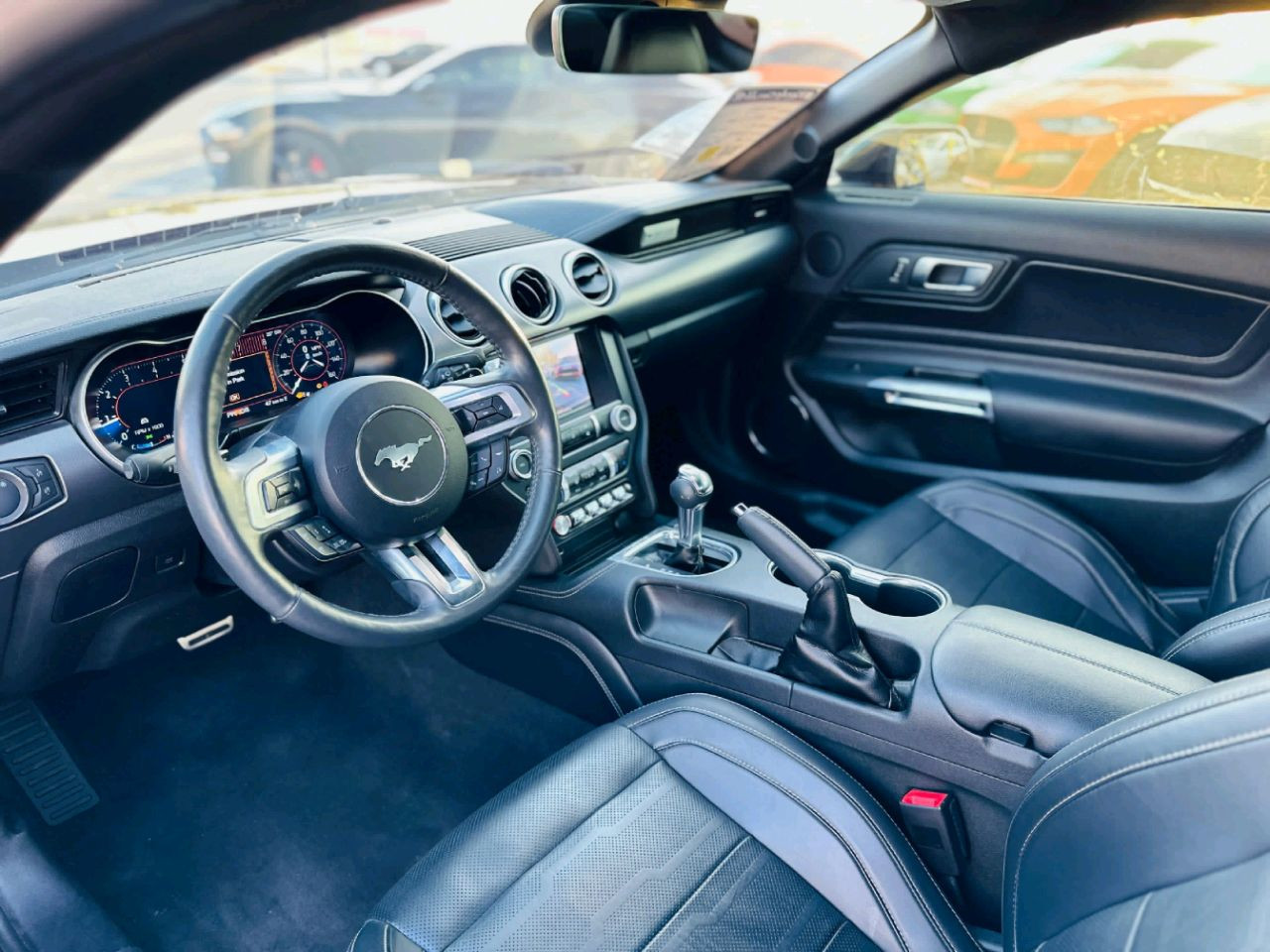 Ford Mustang - Image 9