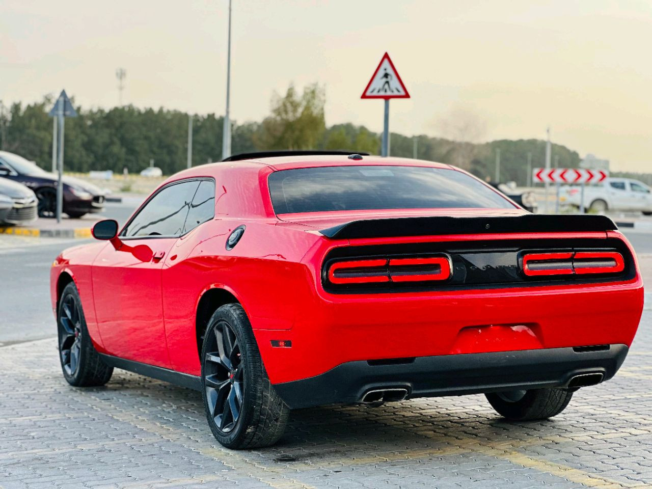 Dodge Challenger - Image 7