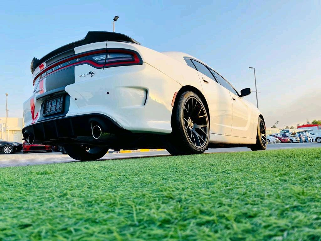 Dodge Charger - Image 6