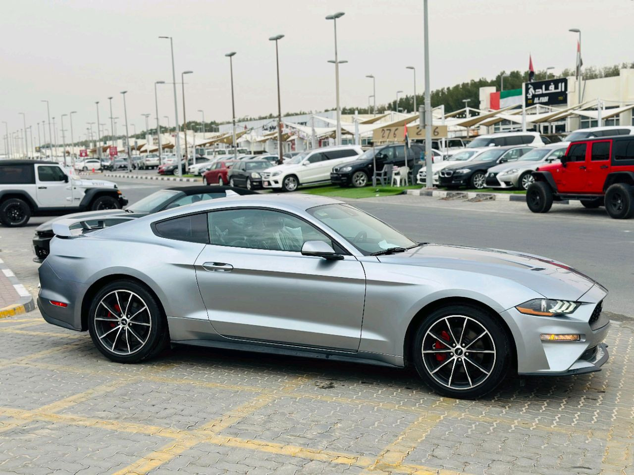 Ford Mustang - Image 10