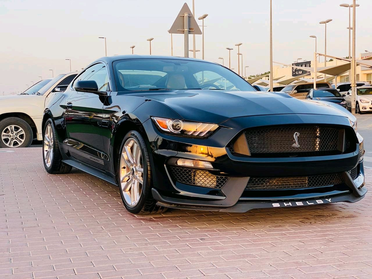 Ford Mustang - Image 2