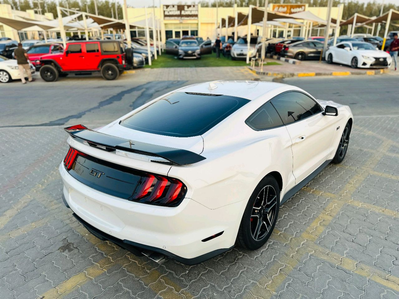 Ford Mustang - Image 6