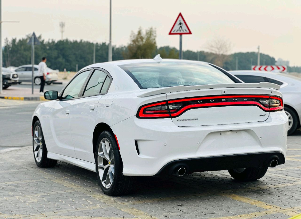Dodge Charger - Image 7